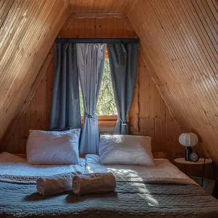 Domek alpejski Leśna Sielanka Z Jacuzzi W Lesie Pod Górą Szczebel Relax I Sport Lubień