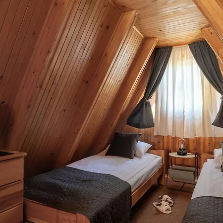 Lesna Sielanka Z Jacuzzi W Lesie Pod Gora Szczebel Relax I Sport Σαλέ Lubień