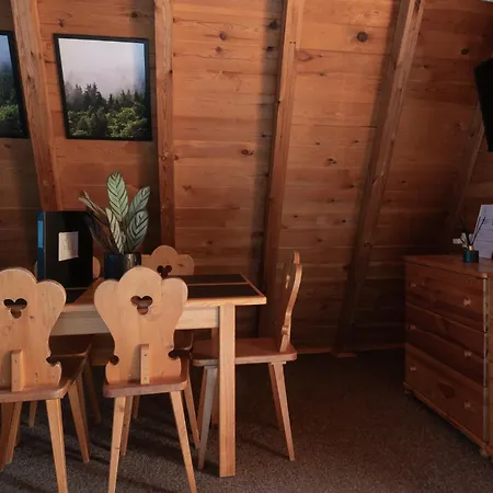 Domek alpejski Leśna Sielanka Z Jacuzzi W Lesie Pod Górą Szczebel Relax I Sport Lubień