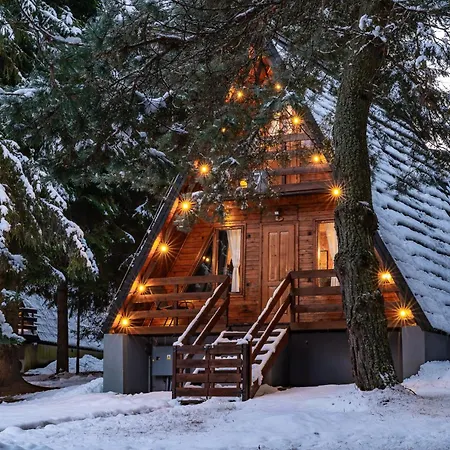 Lesna Sielanka Z Jacuzzi W Lesie Pod Gora Szczebel Relax I Sport شاليه Lubień